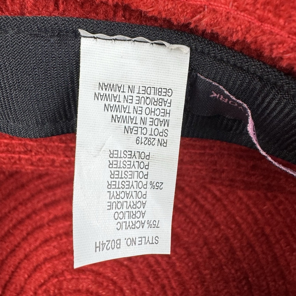 VTG Betmar New York Red Chenille Cloche Hat with Flower B024H Made in Taiwan - Picture 4 of 8